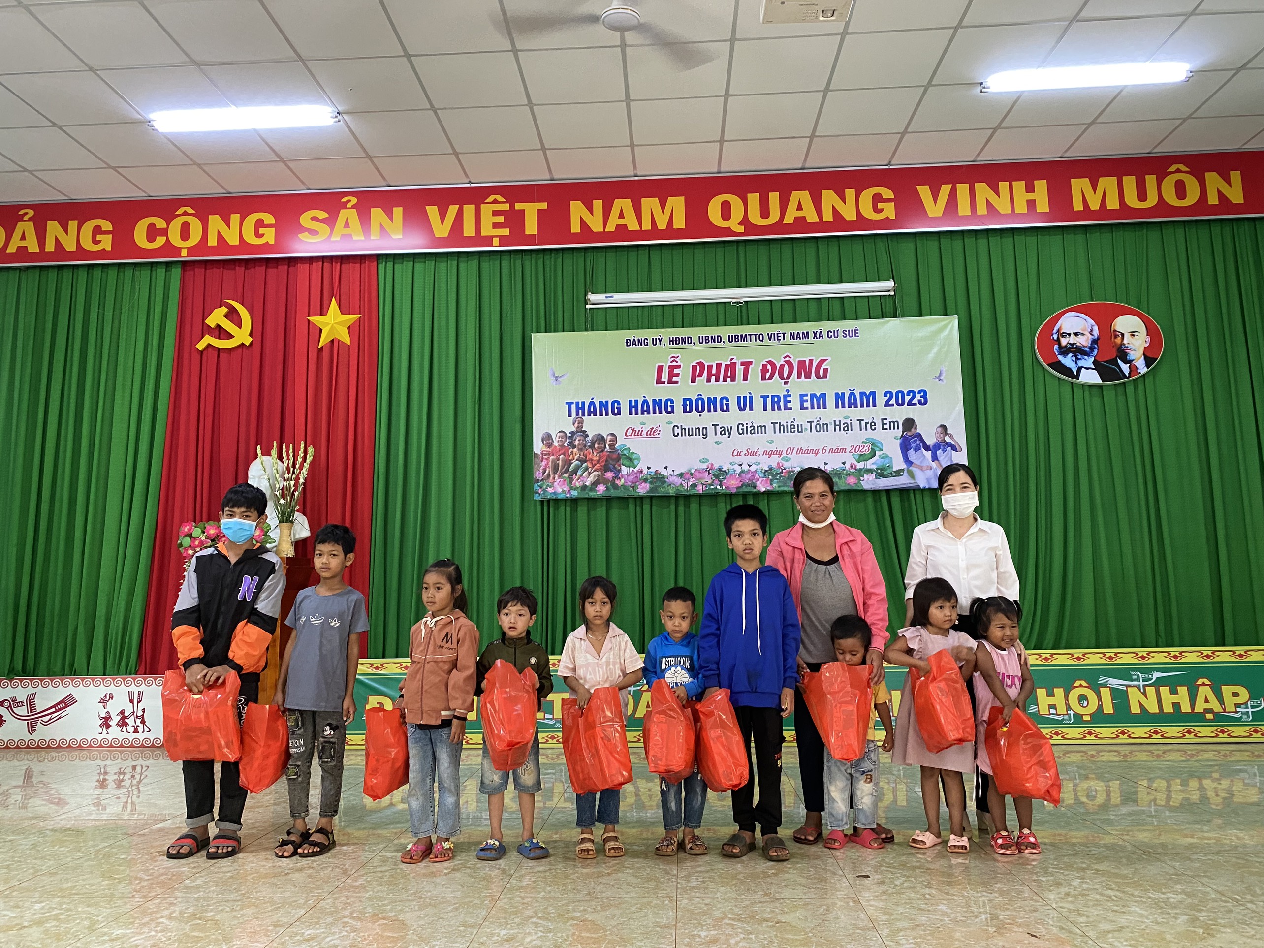 tang-qua-1-6-2023 (1)